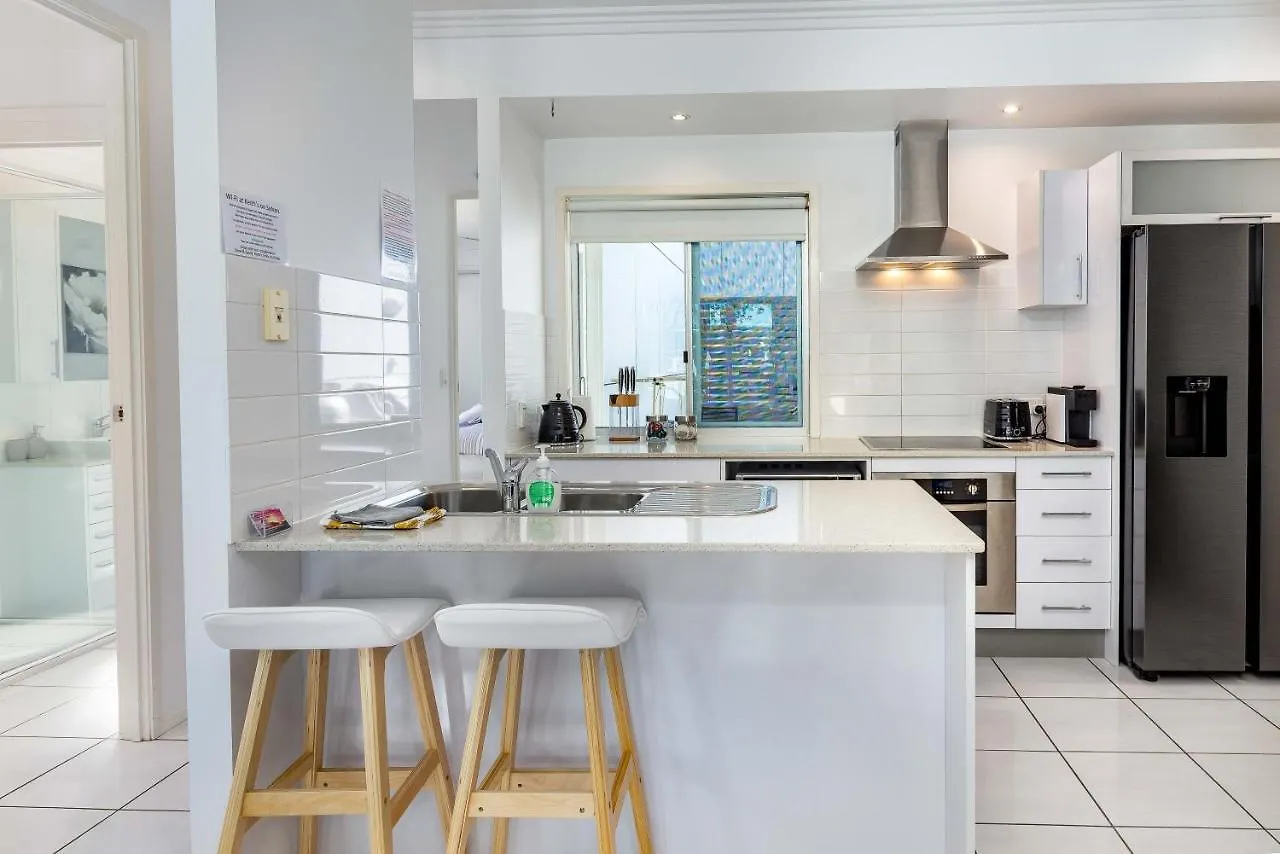 Keith'S On Sylvan Beach, 1 Of The 3 Most Popular Units On Bribie Bellara